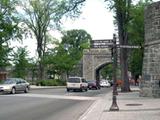 Plaque de la victoire de Frontenac contre Phips. Vue d'ensemble