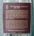 Plaque de Sir Wilfrid Laurier. Vue avant