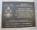 Plaque de Nicolas Leroy et Jeanne Lelièvre. Vue avant