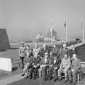 Deuxième conférence de Québec. Churchill et le président Roosevelt avec les chefs d'États-Majors alliés sur la terasse de la Citadelle de Québec, à Québec,le 16 Septembre 1944.