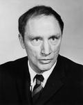 Le très honorable Pierre Elliott Trudeau, Duncan Cameron